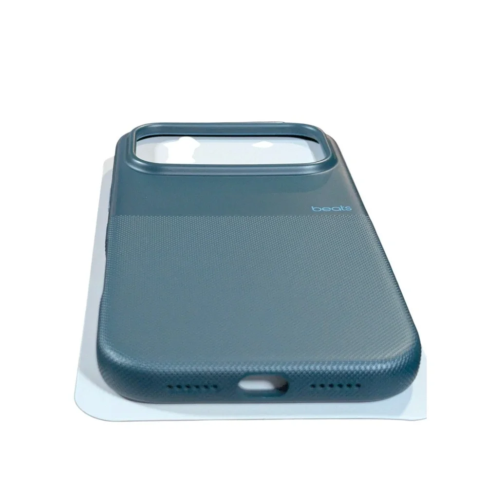 Cc4O Beats - iPhone 17 Pro Max Rugged Case w/MagSafe & Camera Control Rocky Blue